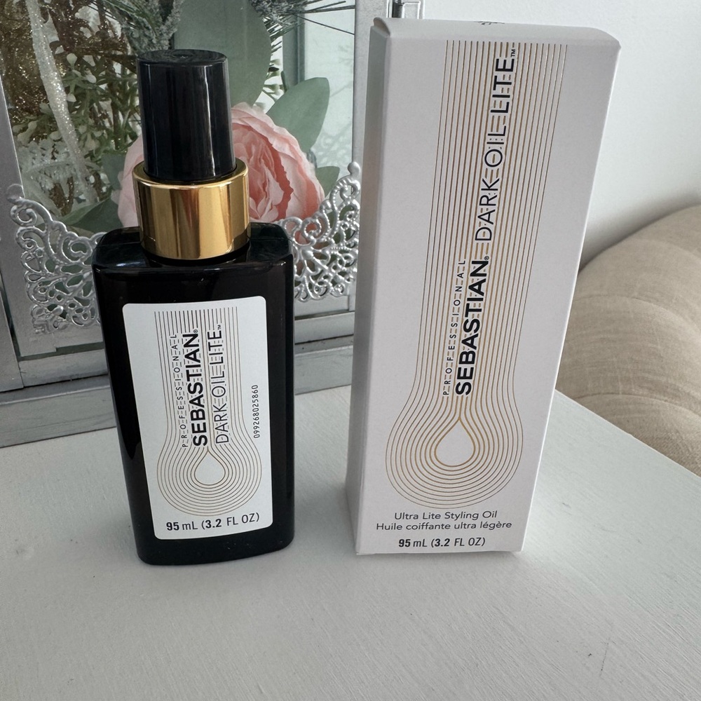 SEBASTIAN DARK OIL LITE. ULTRA LITE STYLING OIL 3.2 fl oz